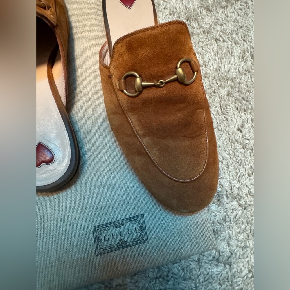 Gucci suede slides - comes with original box and dust bags - Picture 10 of 10